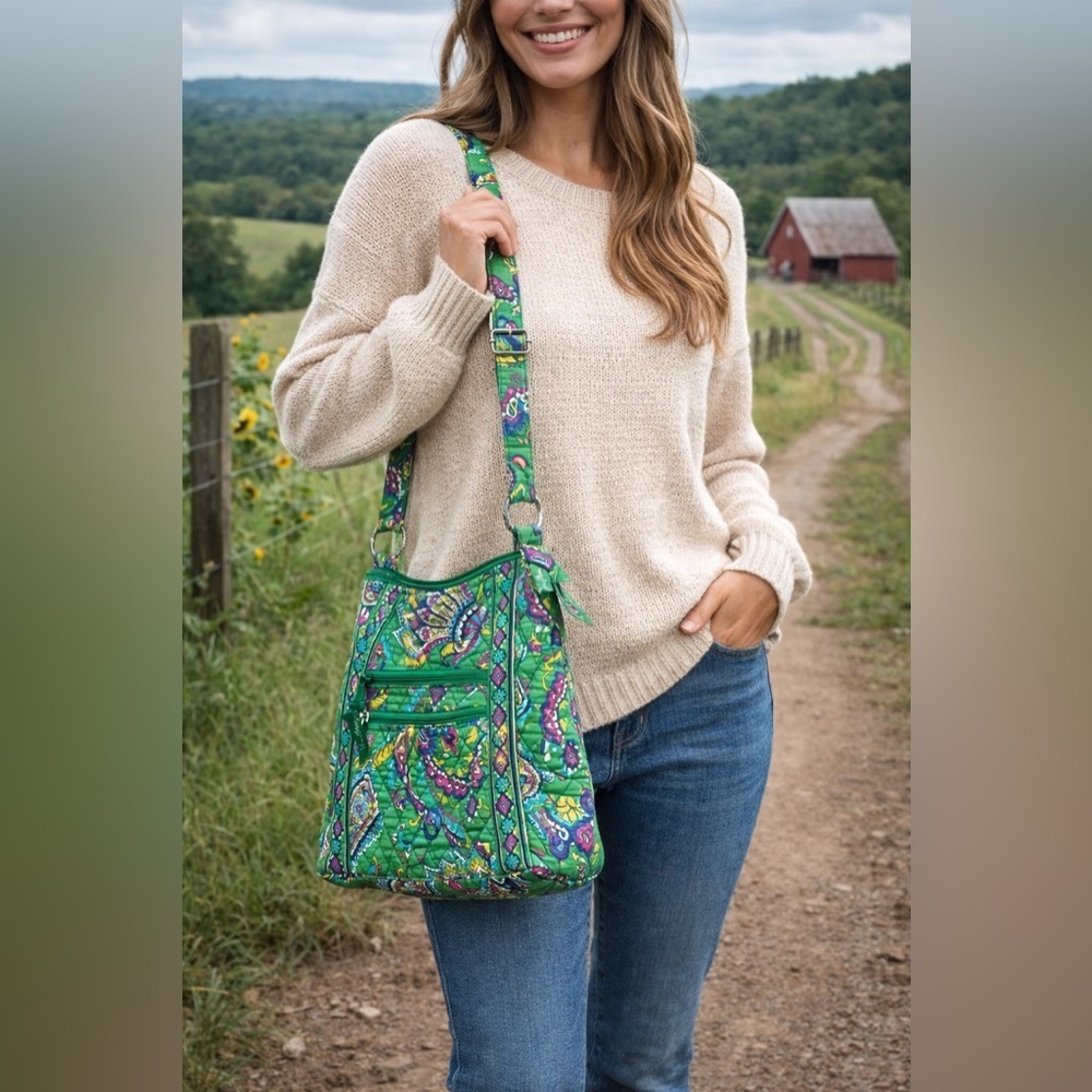 👜 Vera Bradley Quilted Crossbody Shoulder Bag Green Paisley Floral